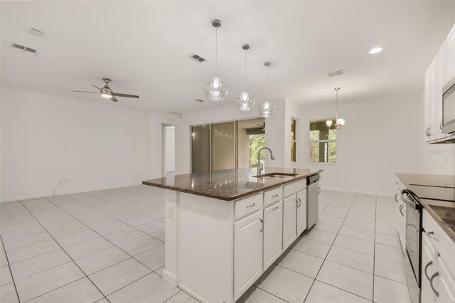 1078 CASTLEVECCHIO LOOP, Orlando, FL 32825