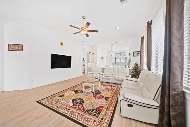 10718 Blossom River Drive, Missouri City, TX 77459