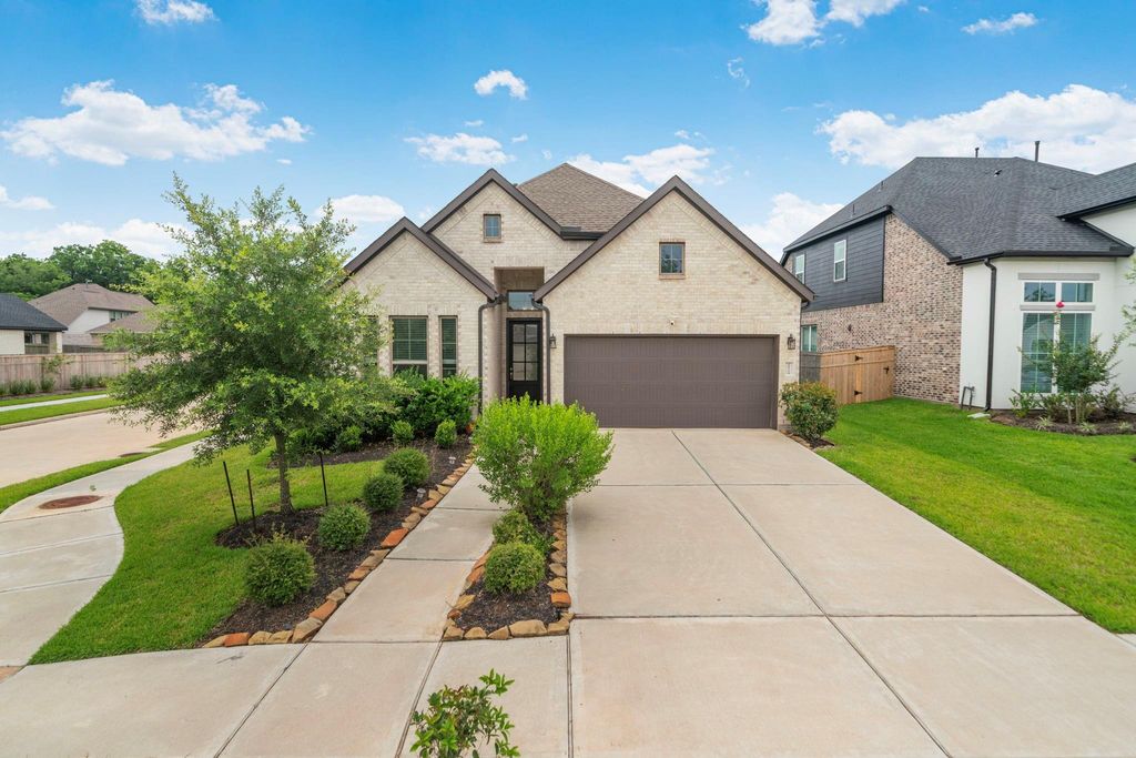 10718 Blossom River Drive, Missouri City, TX 77459