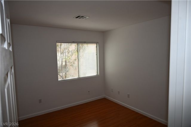 9859 Erins Grove Court, Las Vegas, NV 89147
