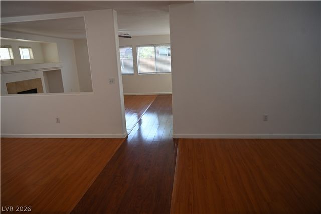 9859 Erins Grove Court, Las Vegas, NV 89147