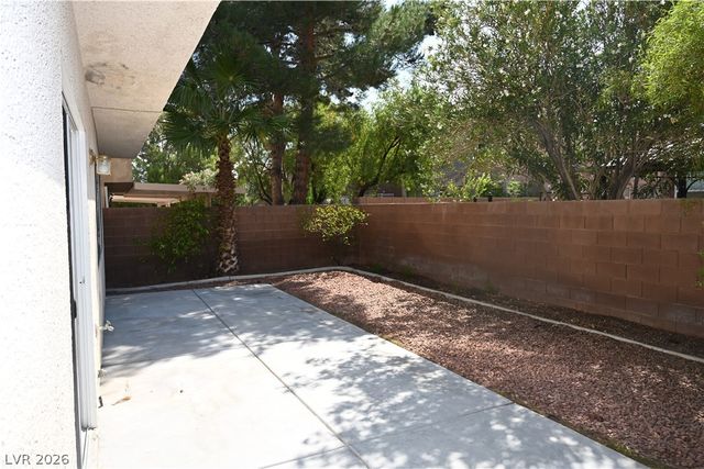 9859 Erins Grove Court, Las Vegas, NV 89147