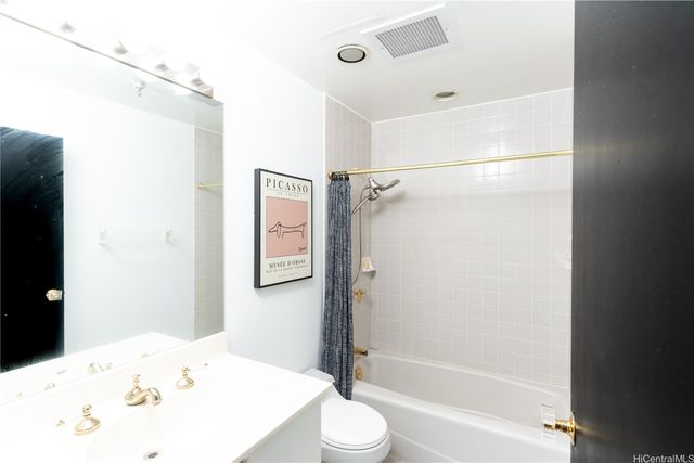 725 Kapiolani Boulevard 617, Honolulu, HI 96813