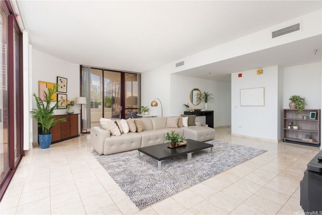 725 Kapiolani Boulevard 617, Honolulu, HI 96813