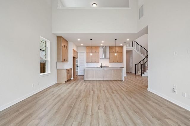 531 Darley Oak Drive, Dripping Springs, TX 78620