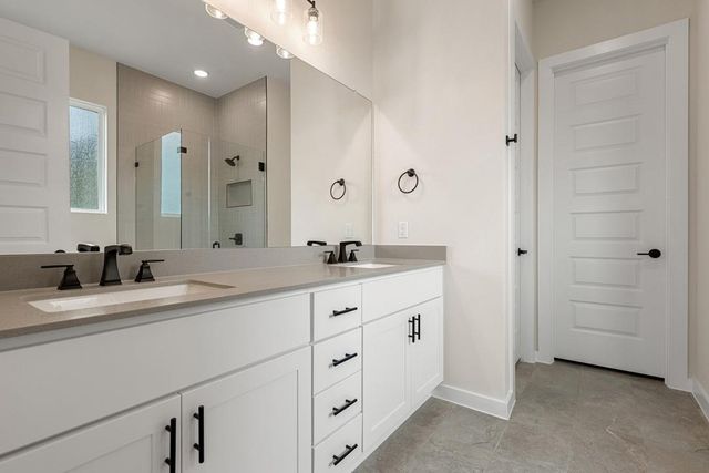 531 Darley Oak Drive, Dripping Springs, TX 78620