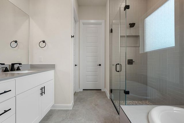 531 Darley Oak Drive, Dripping Springs, TX 78620