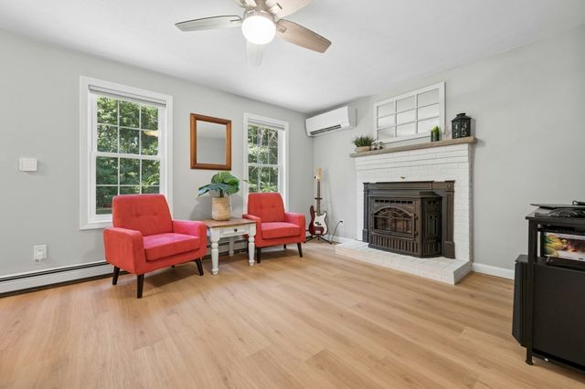 53 Rawson Rd, Webster, MA 01570