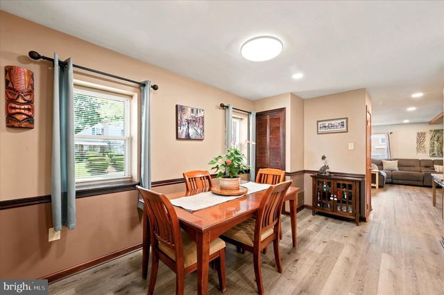 747 SURREY RD, Aldan, PA 19018
