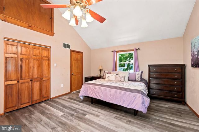 747 SURREY RD, Aldan, PA 19018