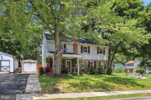 747 SURREY RD, Aldan, PA 19018