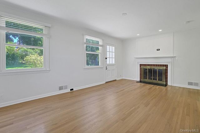 4 Calton Road, New Rochelle, NY 10804