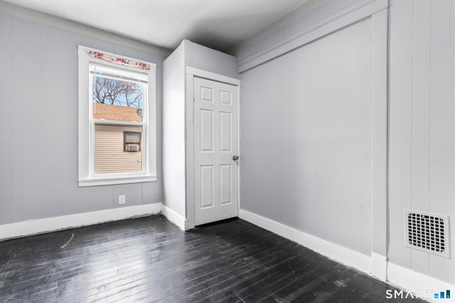 78 Shelton Avenue 2nd Flr, New Haven, CT 06511