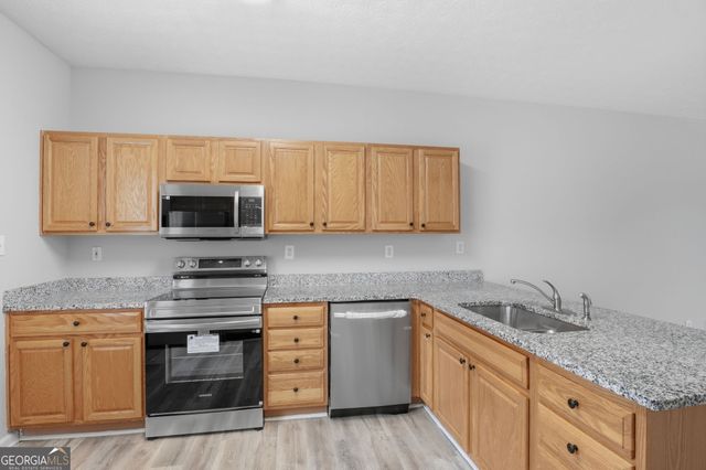 4210 Oakwood Road A4, Oakwood, GA 30566