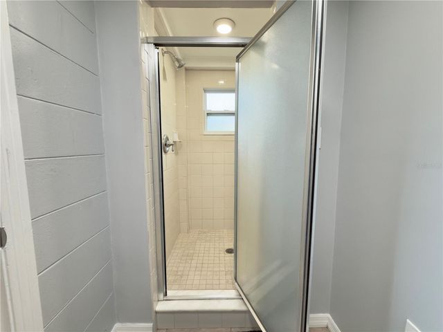 433 86TH AVENUE N, St Petersburg, FL 33702