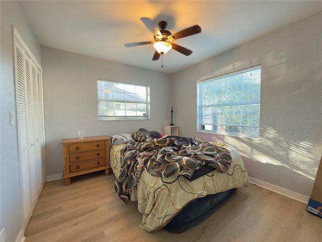 433 86TH AVENUE N, St Petersburg, FL 33702