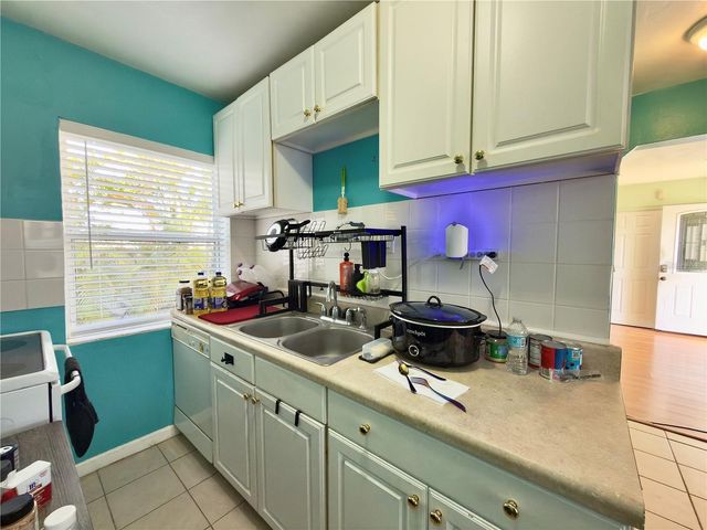 433 86TH AVENUE N, St Petersburg, FL 33702