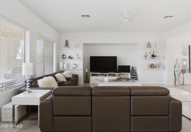 1677 W AINSWORTH Drive, Anthem, AZ 85086