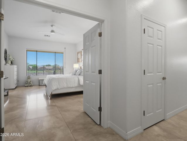 1677 W AINSWORTH Drive, Anthem, AZ 85086
