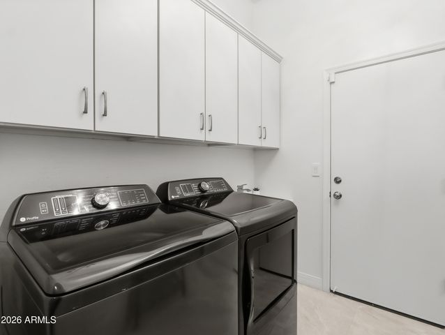 1677 W AINSWORTH Drive, Anthem, AZ 85086