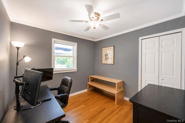 18 Cornell Lane, Hicksville, NY 11801