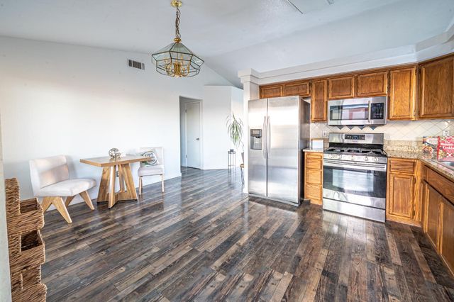 4186 Donald Dr, Olivehurst, CA 95961