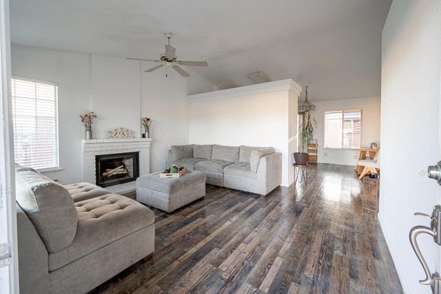 4186 Donald Dr, Olivehurst, CA 95961