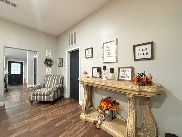 516 County Road 4800, Warren, TX 77664