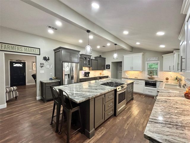 516 County Road 4800, Warren, TX 77664