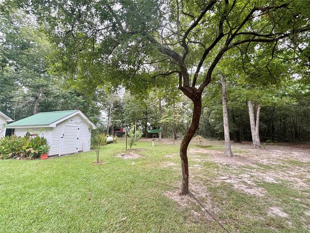 516 County Road 4800, Warren, TX 77664