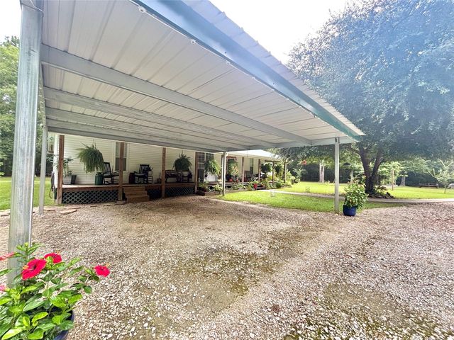 516 County Road 4800, Warren, TX 77664