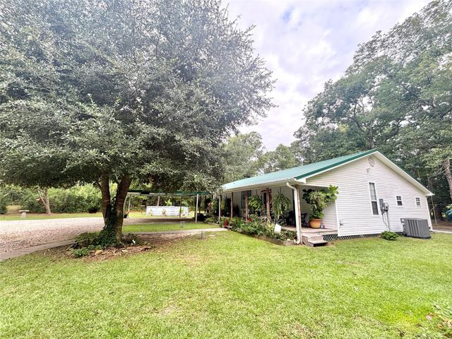 516 County Road 4800, Warren, TX 77664