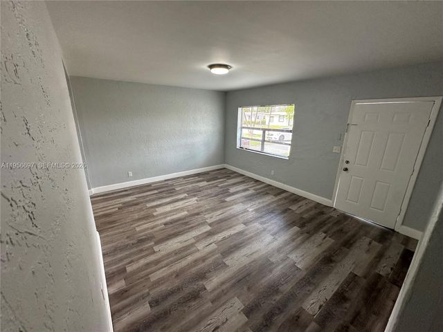 1306 NW 11th Pl, Fort Lauderdale, FL 33311