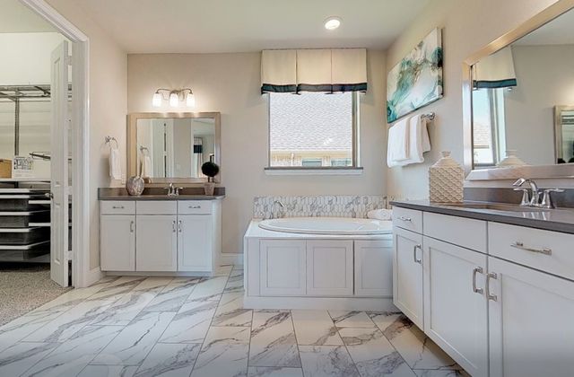 709 Lost Woods Way, Mckinney, TX 75071