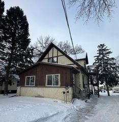 1036 College Street N, Fargo, ND 58102