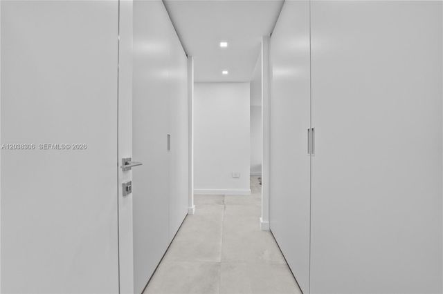 7135 Collins Ave 1216, Miami Beach, FL 33141