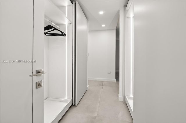 7135 Collins Ave 1216, Miami Beach, FL 33141