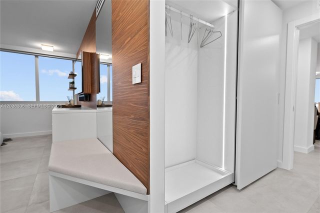 7135 Collins Ave 1216, Miami Beach, FL 33141