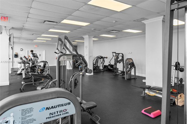 7135 Collins Ave 1216, Miami Beach, FL 33141
