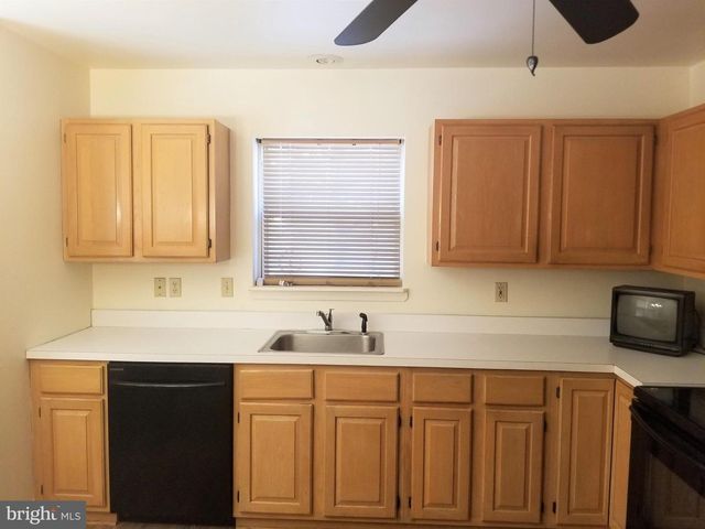 4116 WINONA DR, Pocono Lake, PA 18347