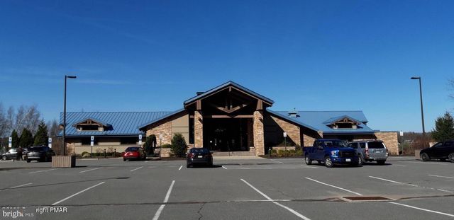 4116 WINONA DR, Pocono Lake, PA 18347