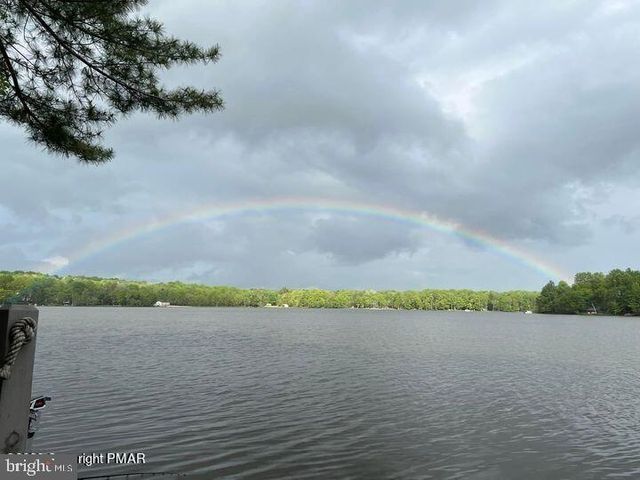 4116 WINONA DR, Pocono Lake, PA 18347