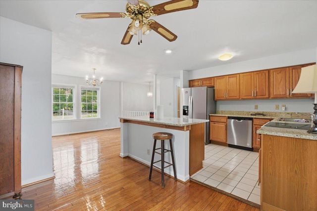 1022 LAKEVIEW DR, Stafford, VA 22556