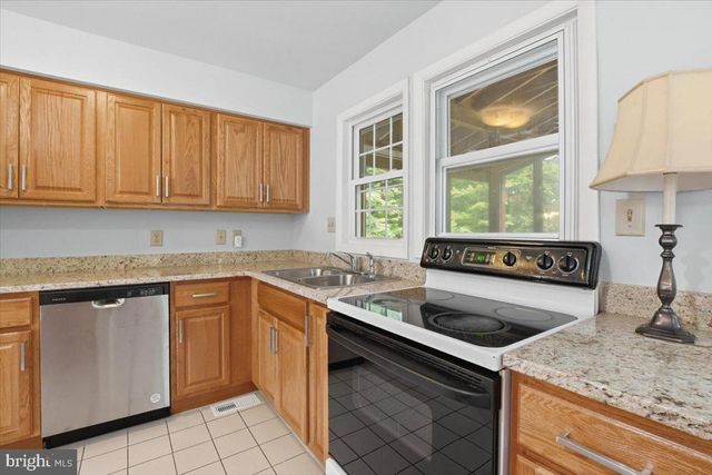 1022 LAKEVIEW DR, Stafford, VA 22556