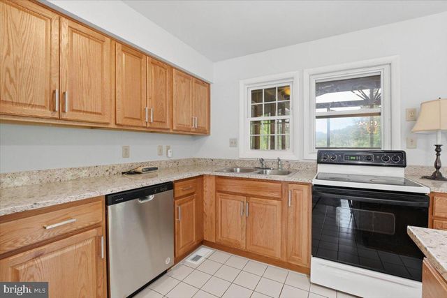 1022 LAKEVIEW DR, Stafford, VA 22556
