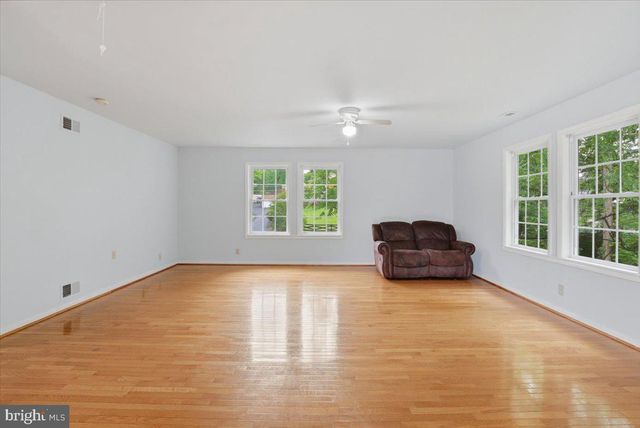 1022 LAKEVIEW DR, Stafford, VA 22556