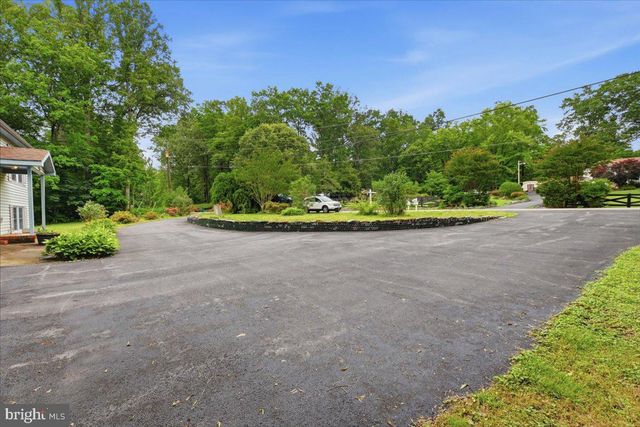 1022 LAKEVIEW DR, Stafford, VA 22556