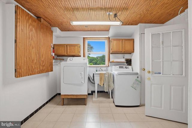 1022 LAKEVIEW DR, Stafford, VA 22556