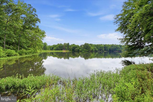 1022 LAKEVIEW DR, Stafford, VA 22556
