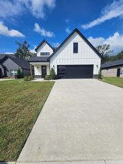 7233 Havenwood Drive, Benton, AR 72019